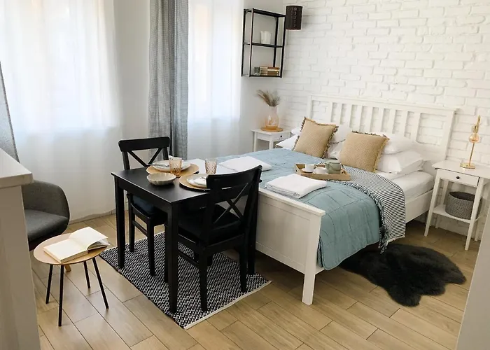 アパート A 200 M Do Plazy *